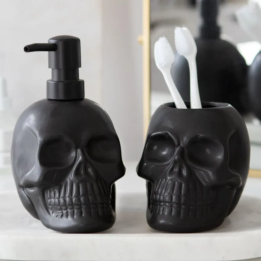 Black Skull Toothbrush Holder