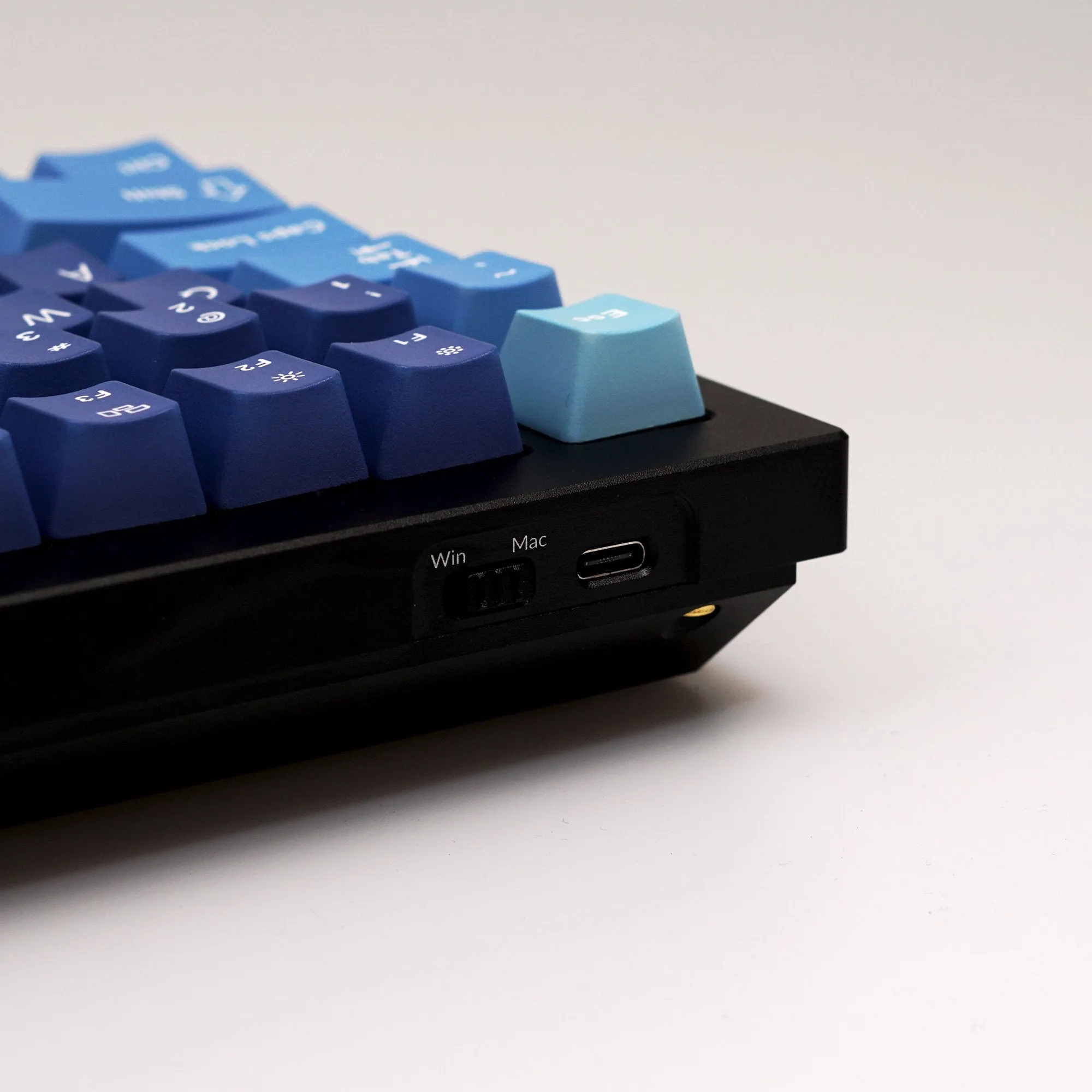 Custom Q1 QMK Mechanical Keyboard (Q1 Carbon Black)( Ocean Keycap)