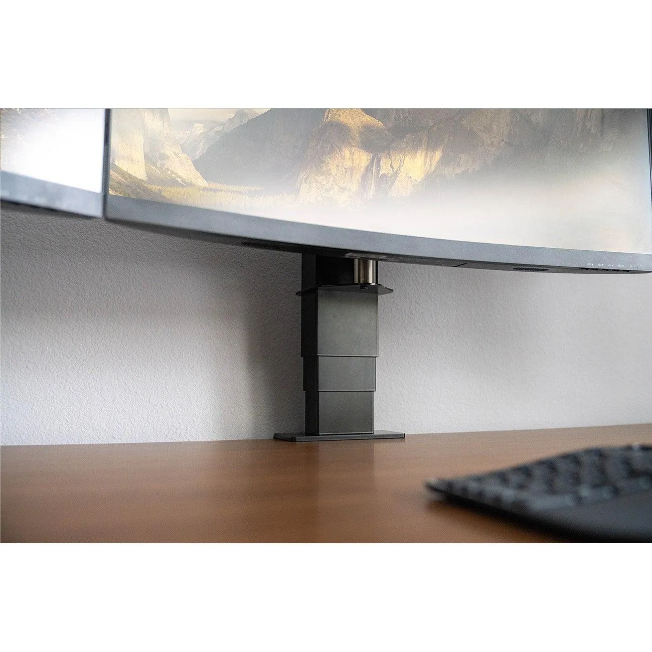 EMMA Electric Single Monitor Arm