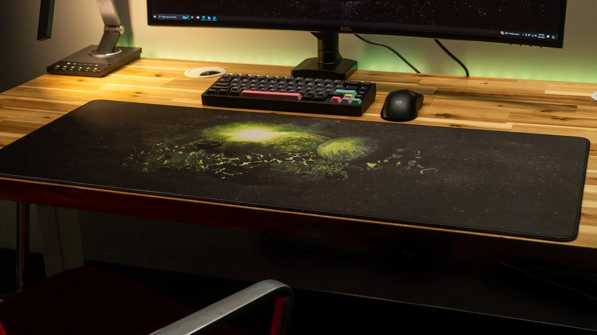 Empyrian "Green Planet" Content Creator Collaboration Gaming XL Gaming Mouse Pad Deskmat