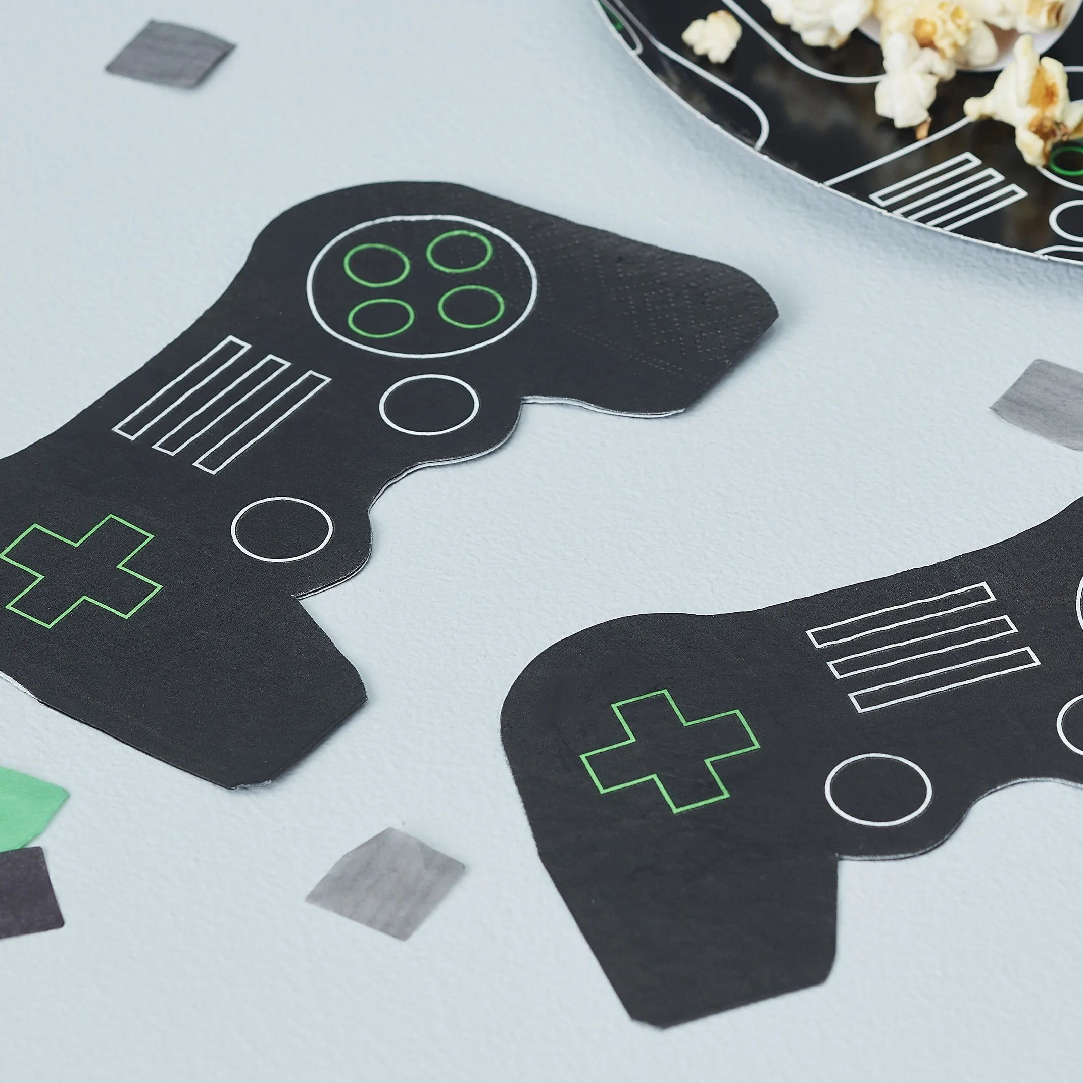 Ginger Ray Game Controller Shaped Napkins - 16 Pkt