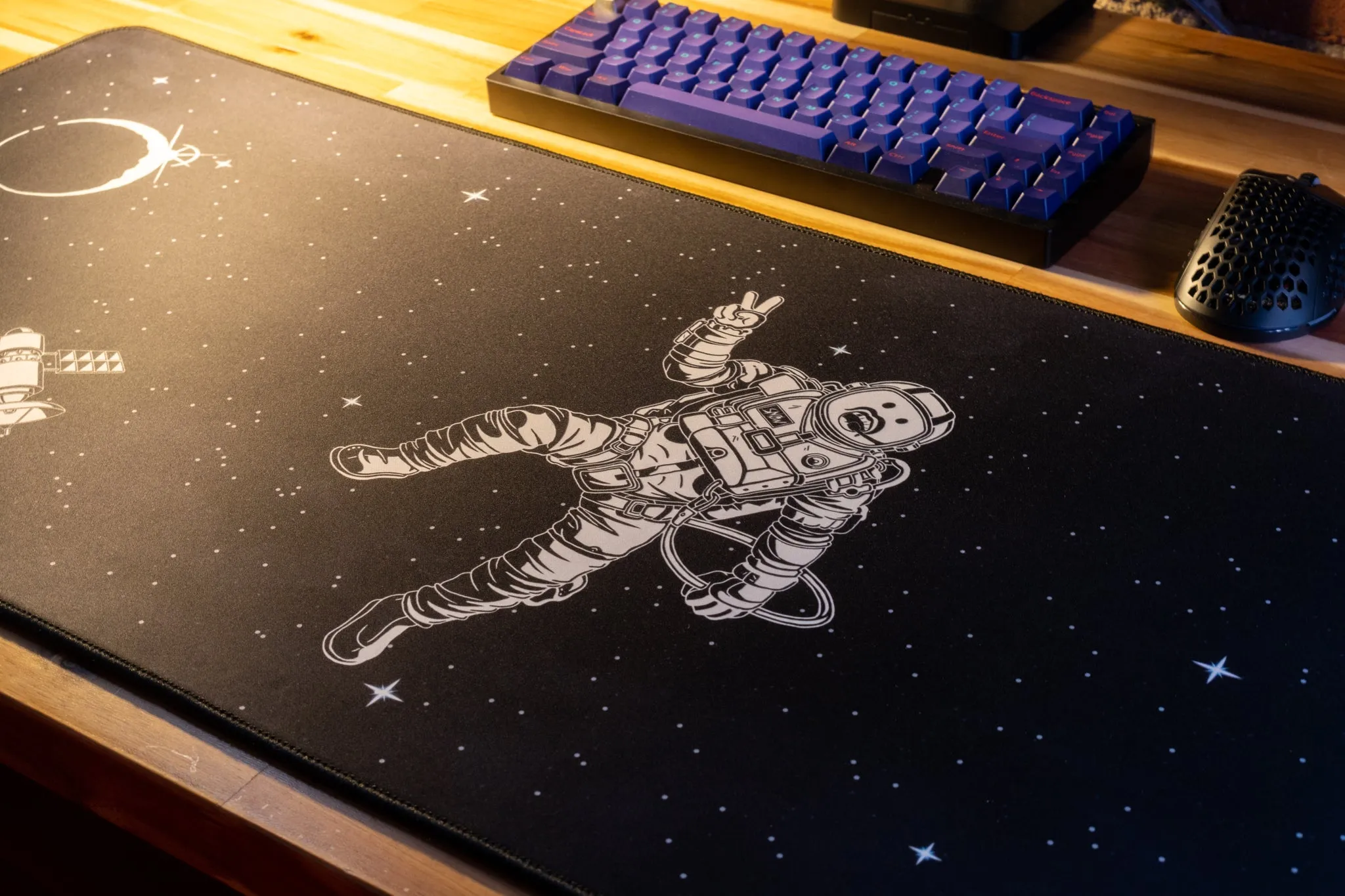 Limited Edition - "uhSnow" Content Creator Collaboration XL Mousepad