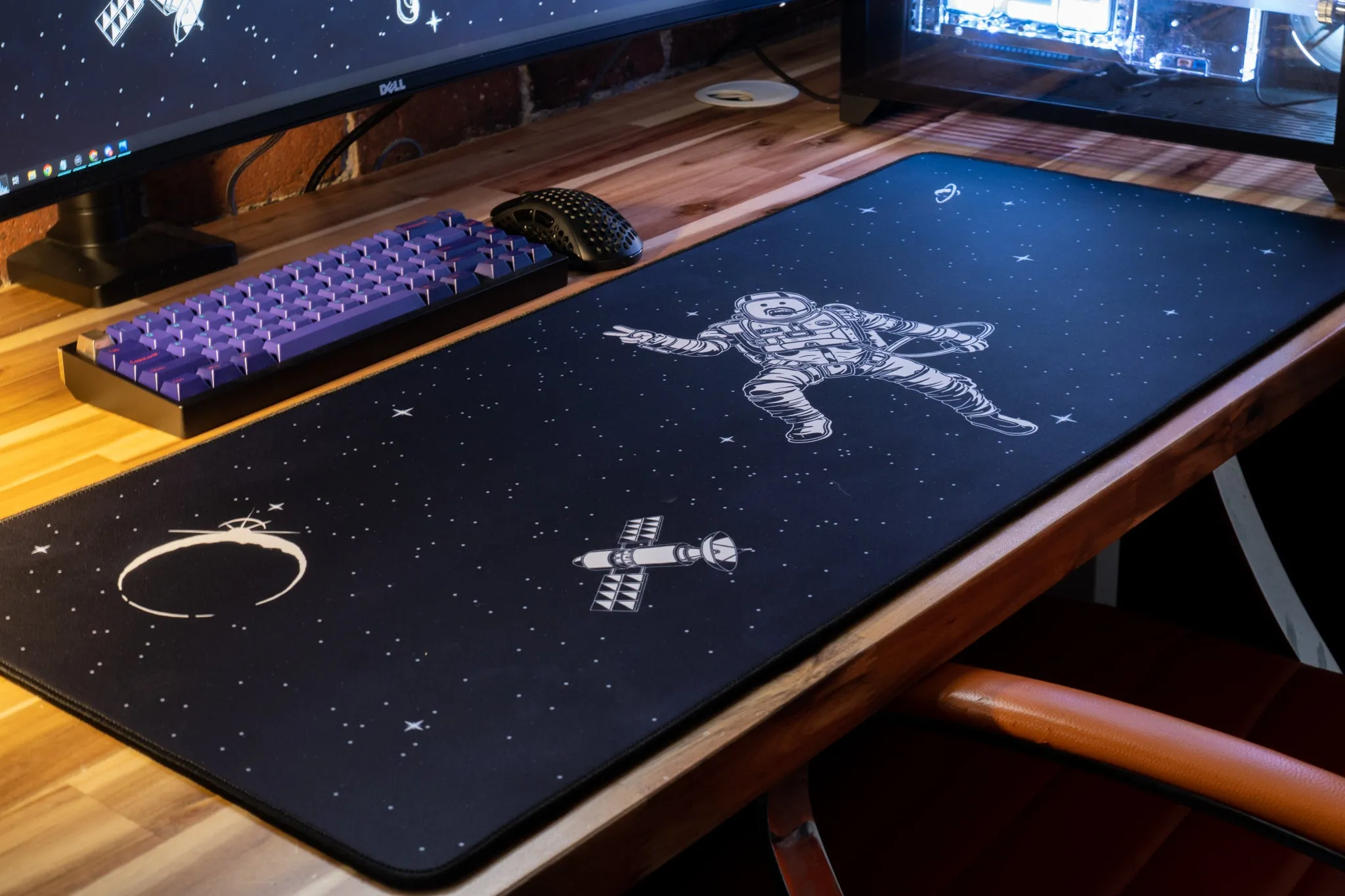 Limited Edition - "uhSnow" Content Creator Collaboration XL Mousepad