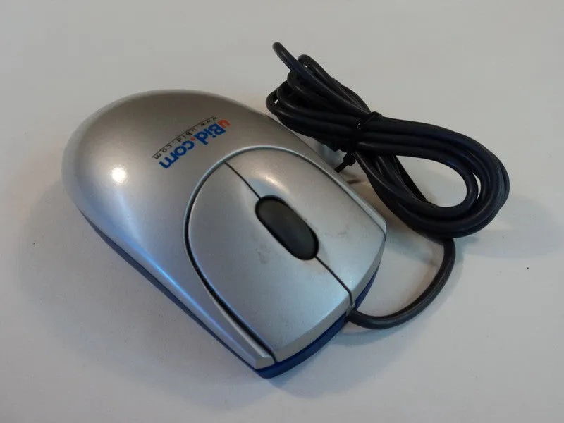 Standard USB Scroll Wheel Optical Mouse Gray Wired Two Button UBID -- Used