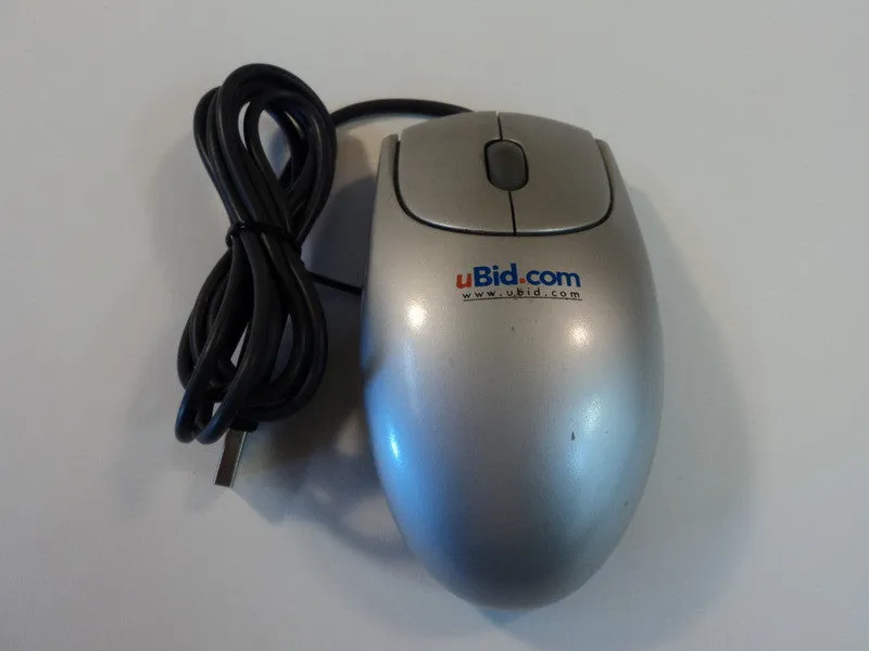 Standard USB Scroll Wheel Optical Mouse Gray Wired Two Button UBID -- Used